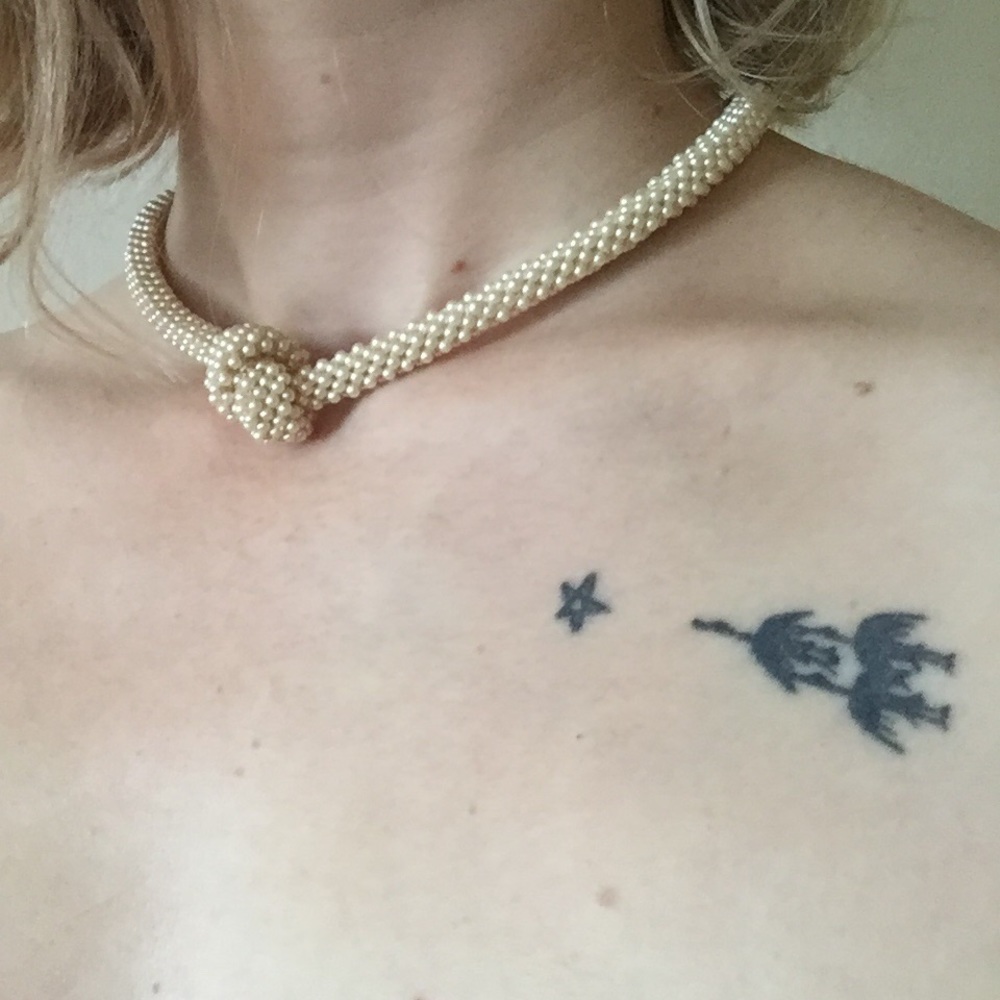 Vintage Pearlescent Beaded Choker Necklace
